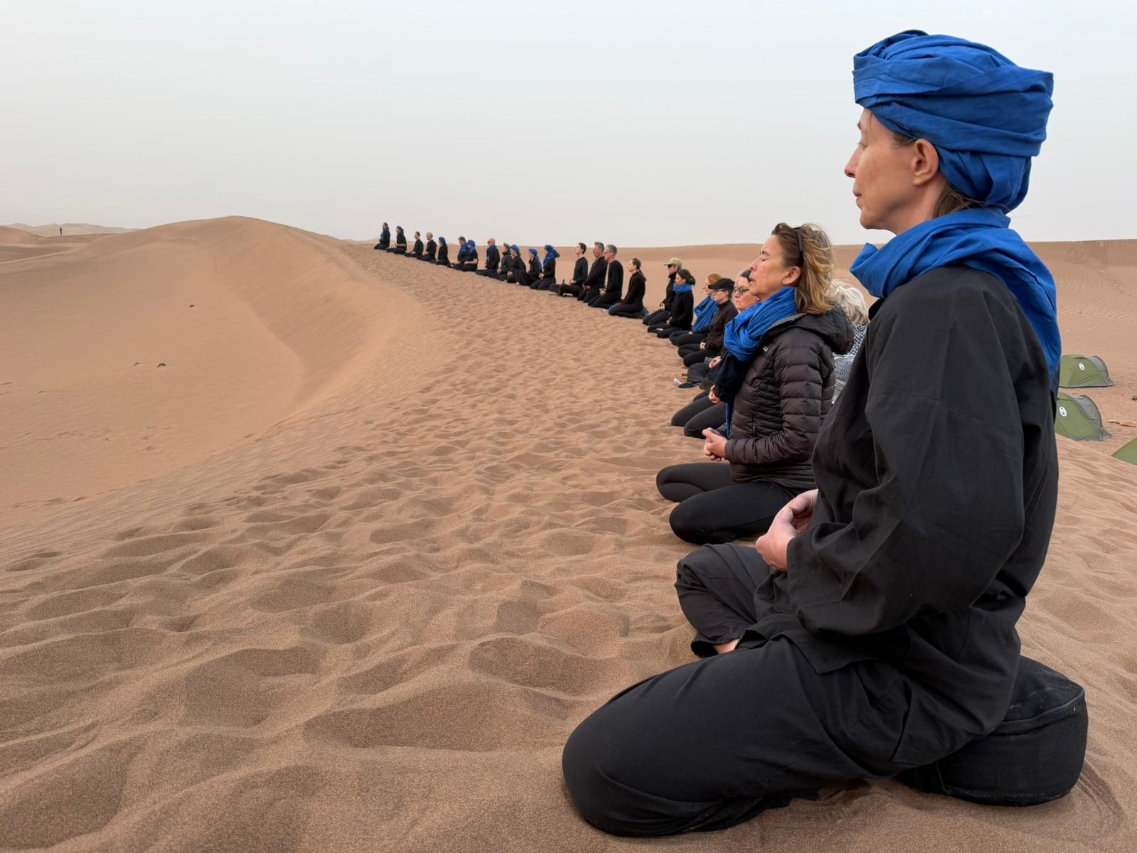 Zen.nl, Zen, meditatie, leren mediteren, Arthur Nieuwendijk, zenmeester, woestijnsesshin, sahara, vreugde, ruimte, eenvoud, hitte, kou, haast, wijsheid, zand